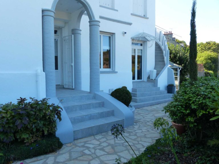 Escalier et entrée en gré céram gris clair - Saint Brieuc